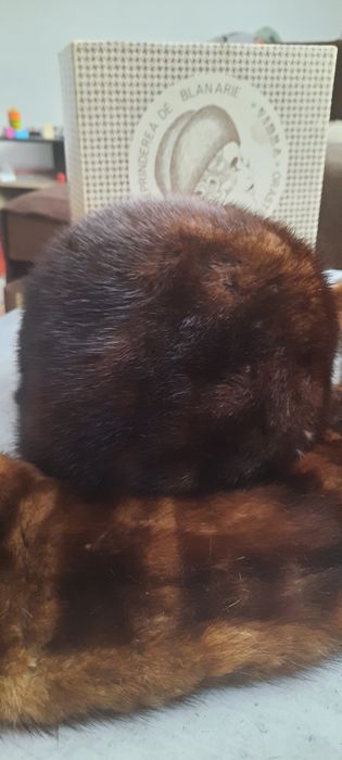 Set guler și căciulă nurca și vulpe mărimea M