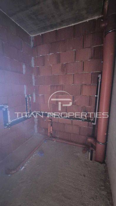 Продава се Двустаен апартамент в Пловдив, Остромила - 65 кв.м за 1153 €/кв.м - Снимка #4