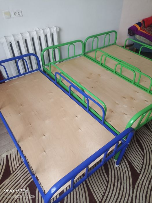Детская кровать 3 шт
