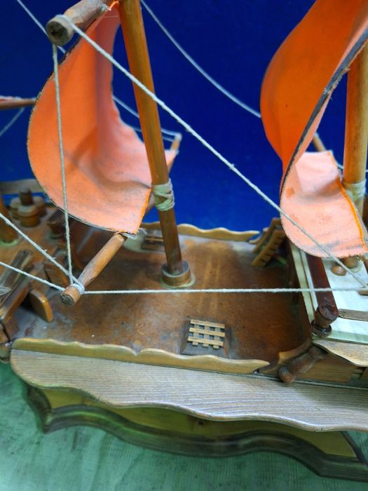 Корабль сувенирный