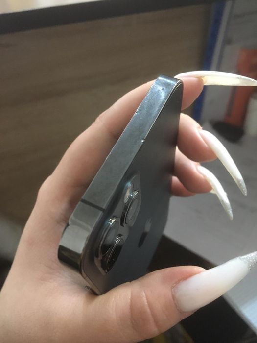 Продам айфон 12 pro
