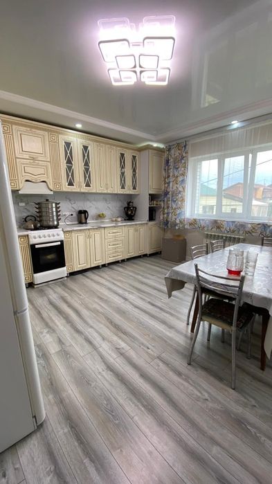 Срочно продам двухэтажный дом