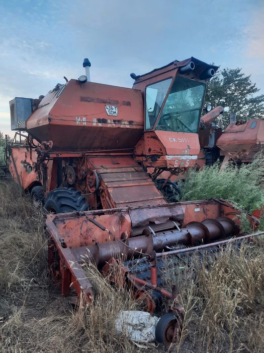 Комбайн нива жатки