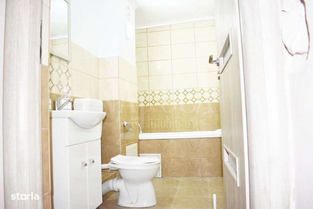 Apartament 4 camere de vanzare in Rogerius Oradea, Oradea
