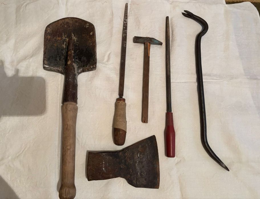 Продам инструмены