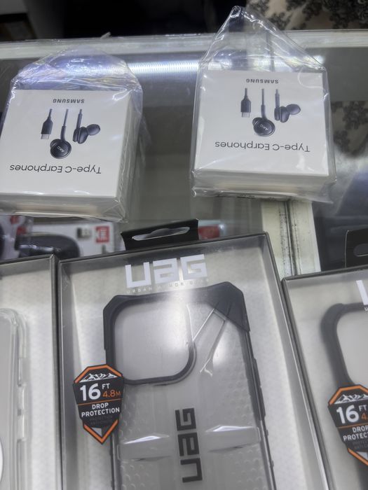 Продаю оригинальные чехлы UAG