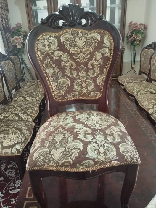 Stol stul sotiladi xontaxtayam boladi 16 kishilik yongoq sifatli zor