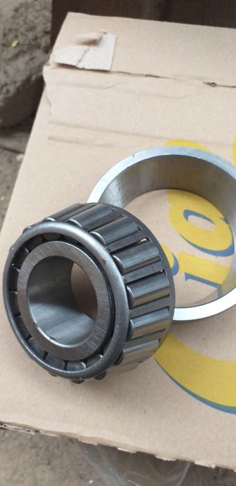 Vând rulmenți ! 323 42 arf