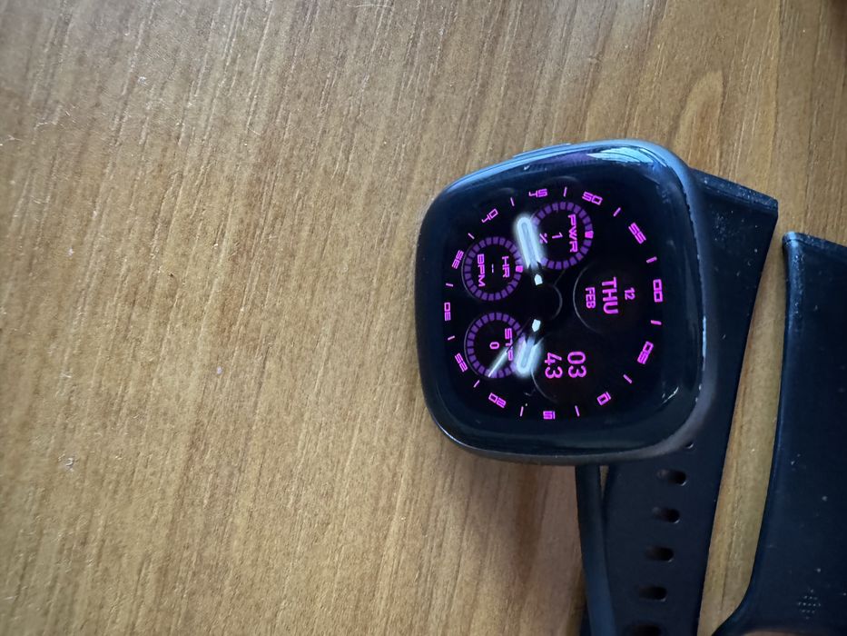 Fitbit Versa 4 smartwatch