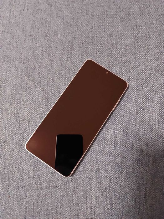 Телефон Samsung Galaxy A06