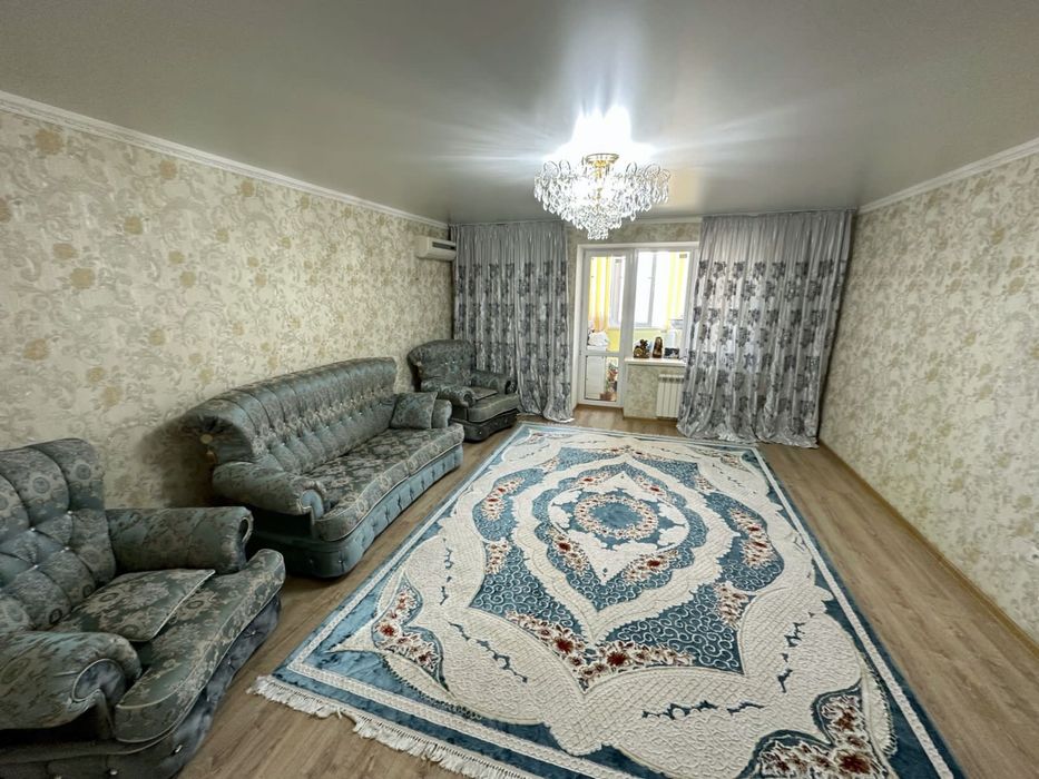 Продам 4 комнатную квартиру