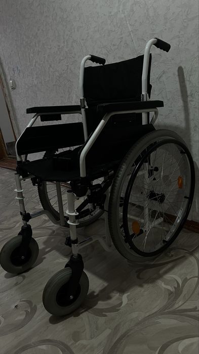 Коляска для инвалидов