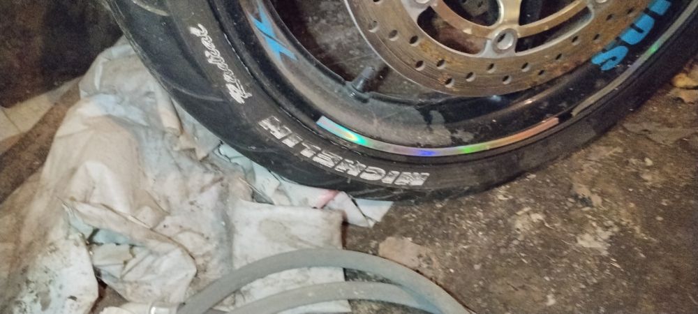 Продам Honda CBR600F4i