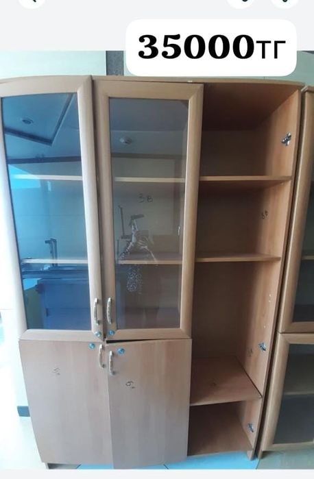 Продам шкафы, стелажы, витрины