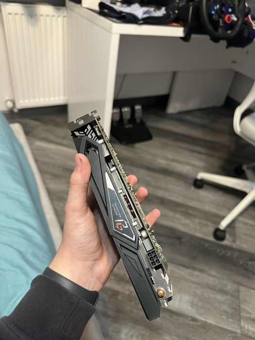 Se vinde placa video Radeon RX 580 8Gb vram OC noua