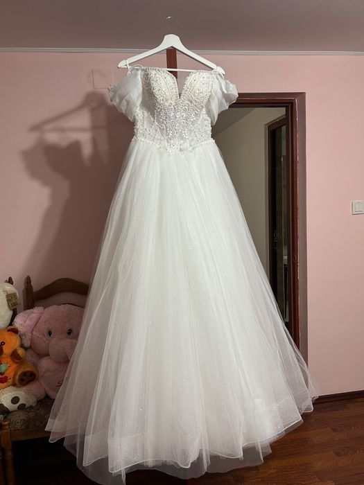 Rochie de mireasa noua nepurtata