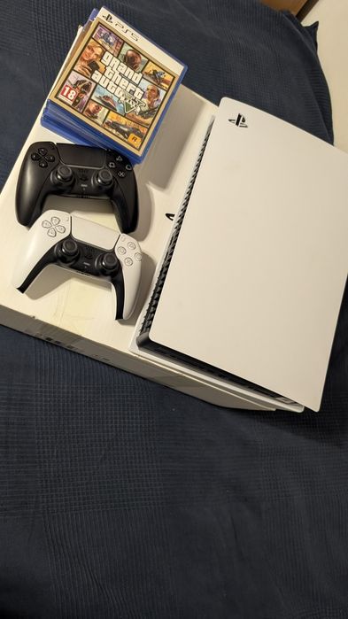 Playstation 5 825гб +2 геймпада+игры