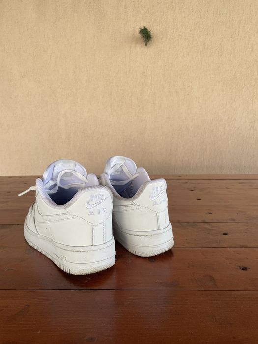 Adidasi Nike Air Force1 albi