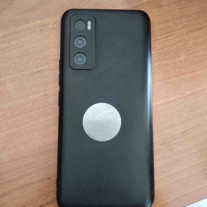 Vivo v 2023  sotiladi