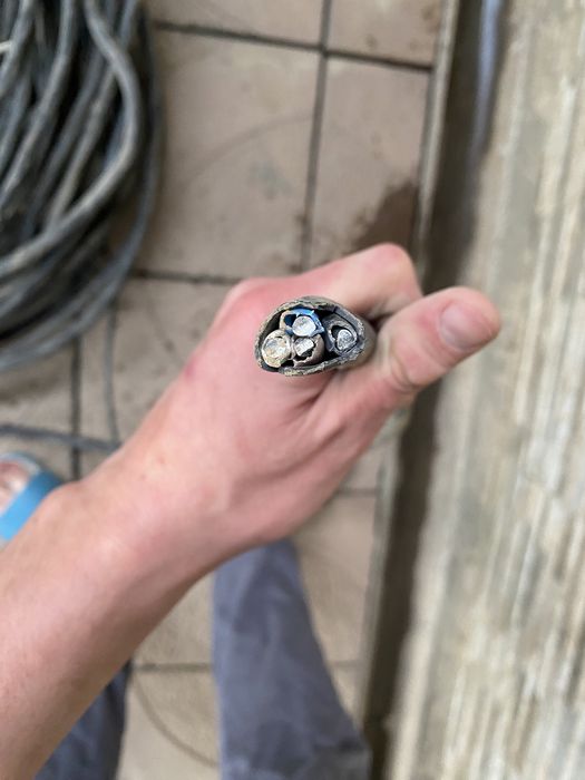 Продам альминовый кабел