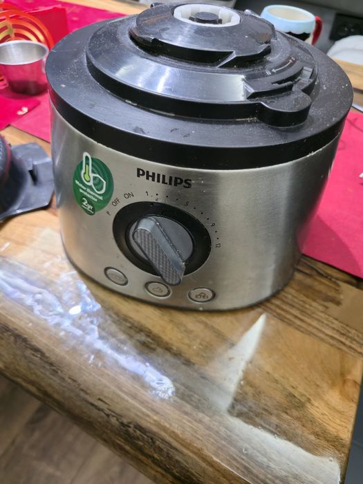 Кухненски робот PHILIPS Hr7778