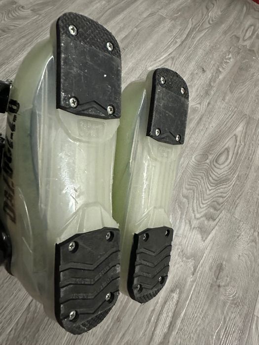 Горнолыжные ботинки детские Dalbello (почти новые) на 7-9 лет 32 р-р