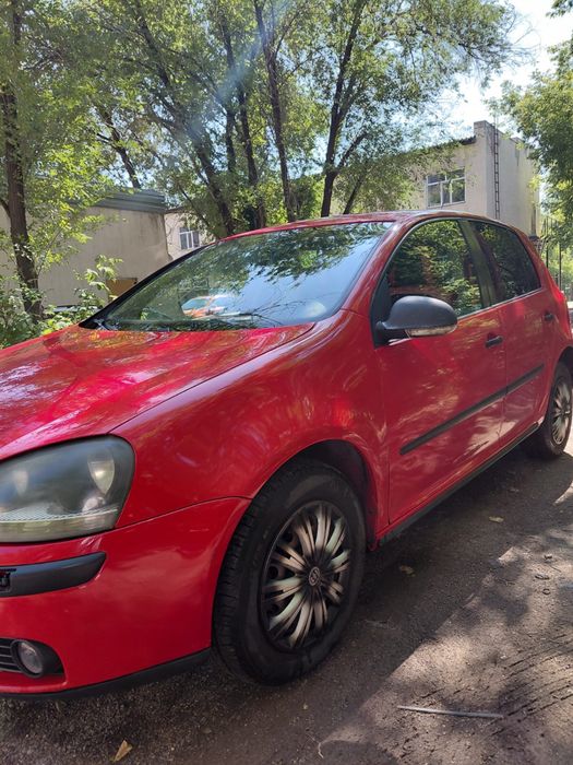 Продам Volkswagen Golf недорого