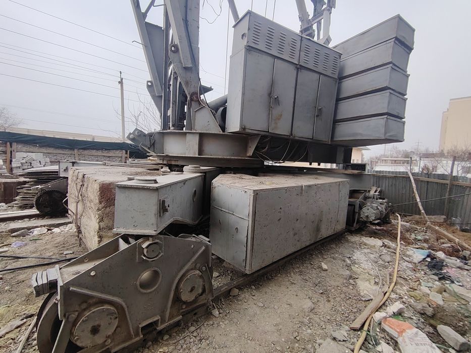 продается Башенный кран C981A зав. номер 8205