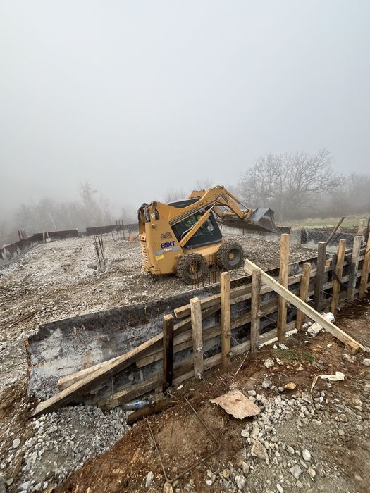 Услуги с мини багер, бобкат и самосвал с кран!