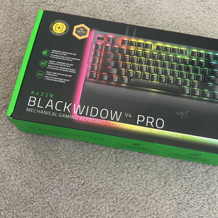 Tastatura gaming mecanica Razer BlackWidow V4Pro, RGB, Negru,sigilat