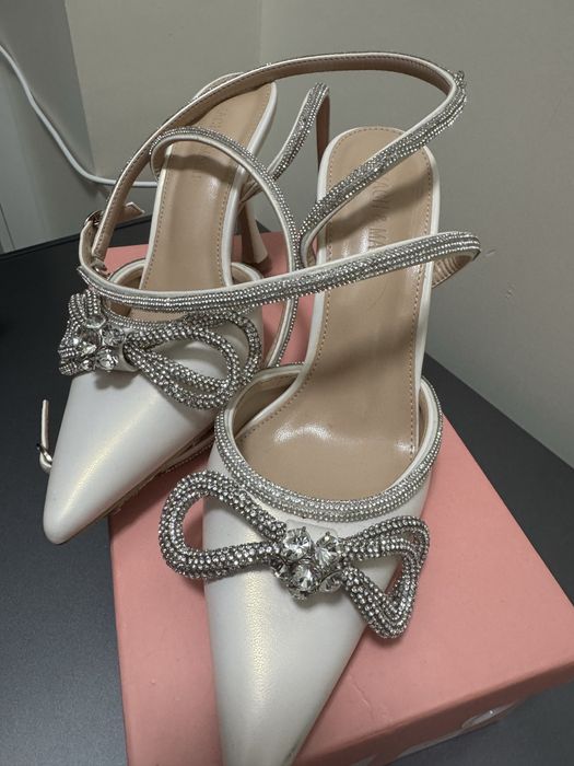 Продам белый туфли в отличном состоянии