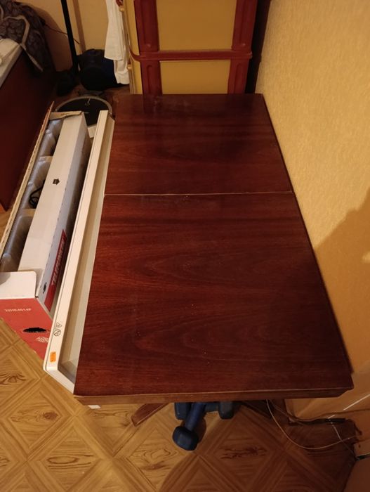 Холна маса разтегателна