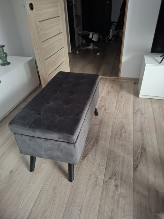 Bancă spațiu depozitare

(243)