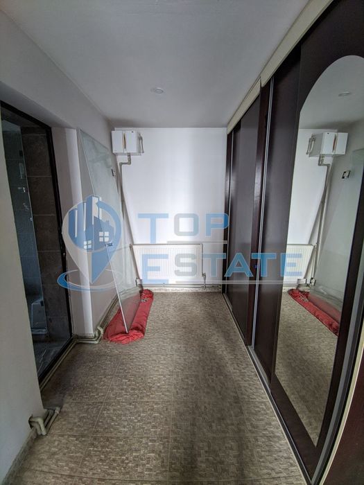 Едноетажна реновирана къща с голям двор в село Павел