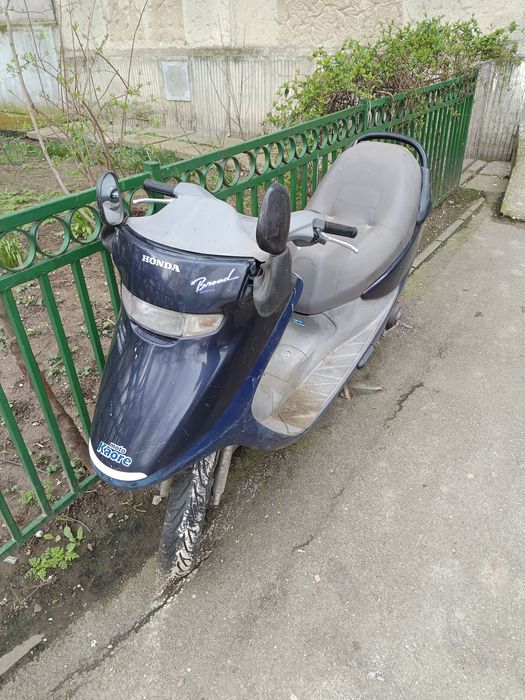 Vând Scuter Honda Broad 90cm, nu pornește