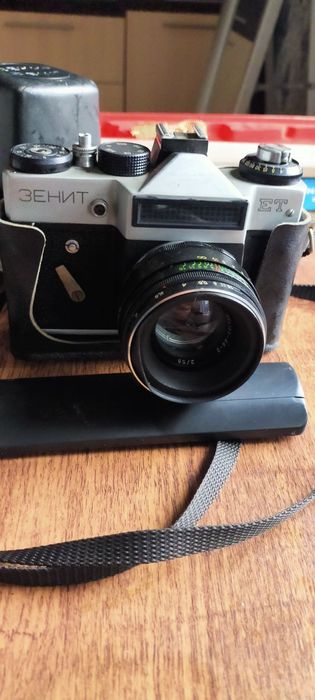 Продам фотоаппарат зенит