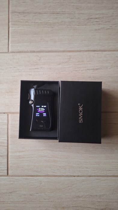 Kitturi  tigare  vapo