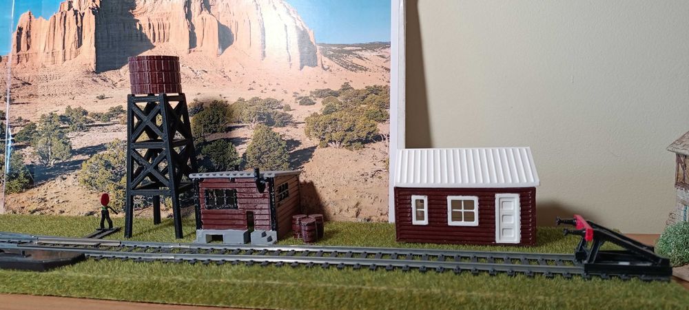 Mini diorama trenuleț electric HO