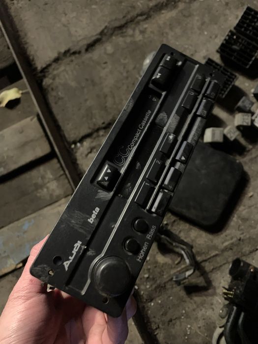 Продам запчасти ауди 80 б4