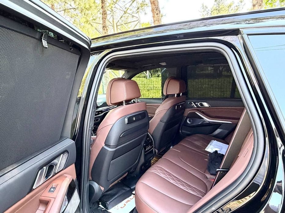 BMW X5 M60i (germany)