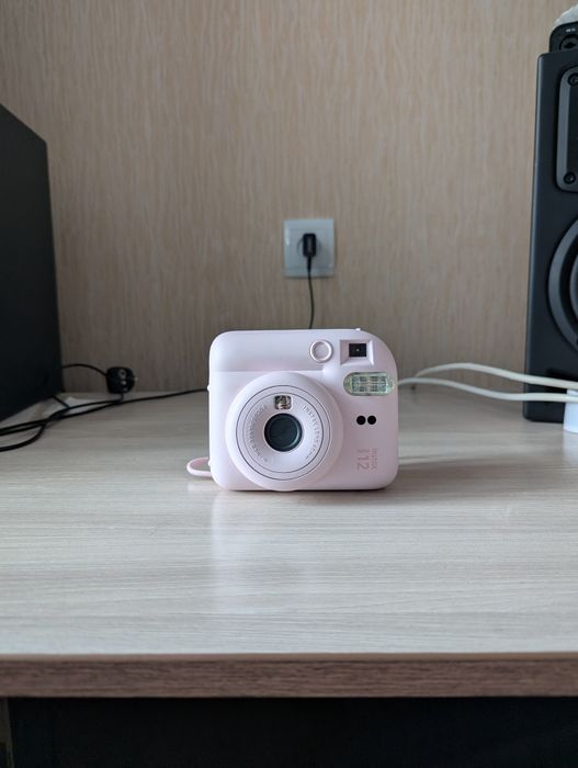 Продам мини полароид fujifilm instax