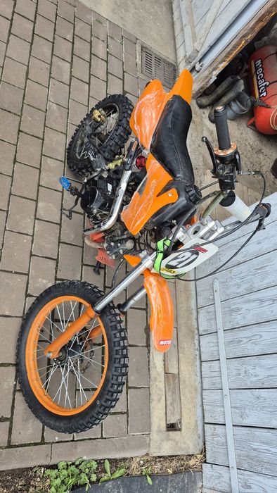 Vând cross KXD 125