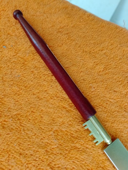 Instrument tăiat sticka diamantadt