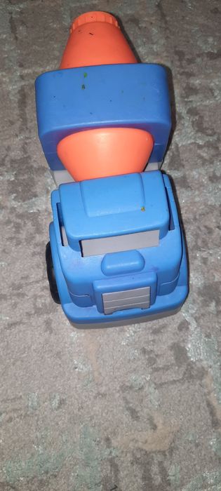 Продам игрушки за 3 000 тг все вместе.