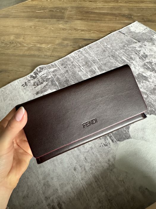 Солнцезащитные очки FENDI