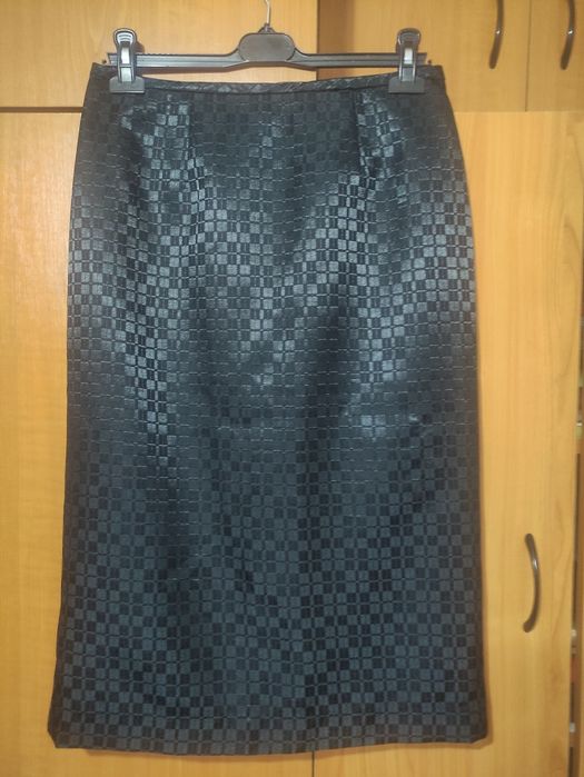 Costum negru damă