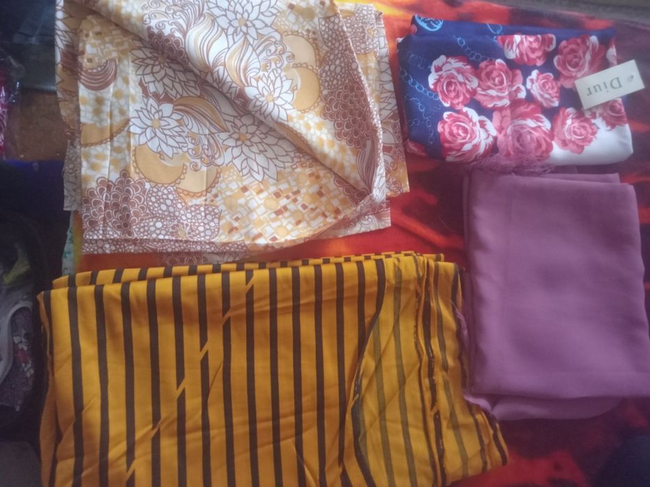 Продам отрезы разные.