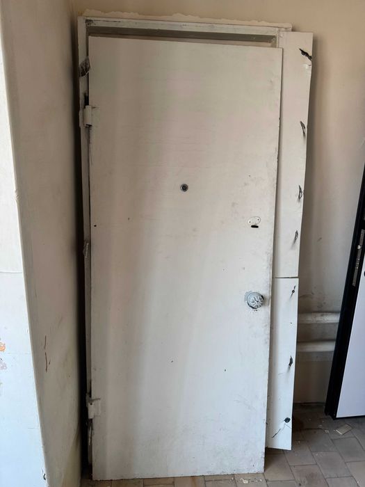 Temir eshik sotiladi. Domning eshigi. Темир эшик