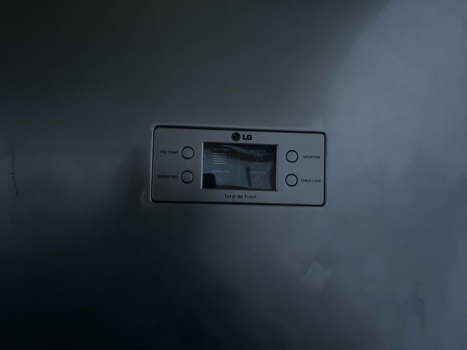 Продам холодильник LG