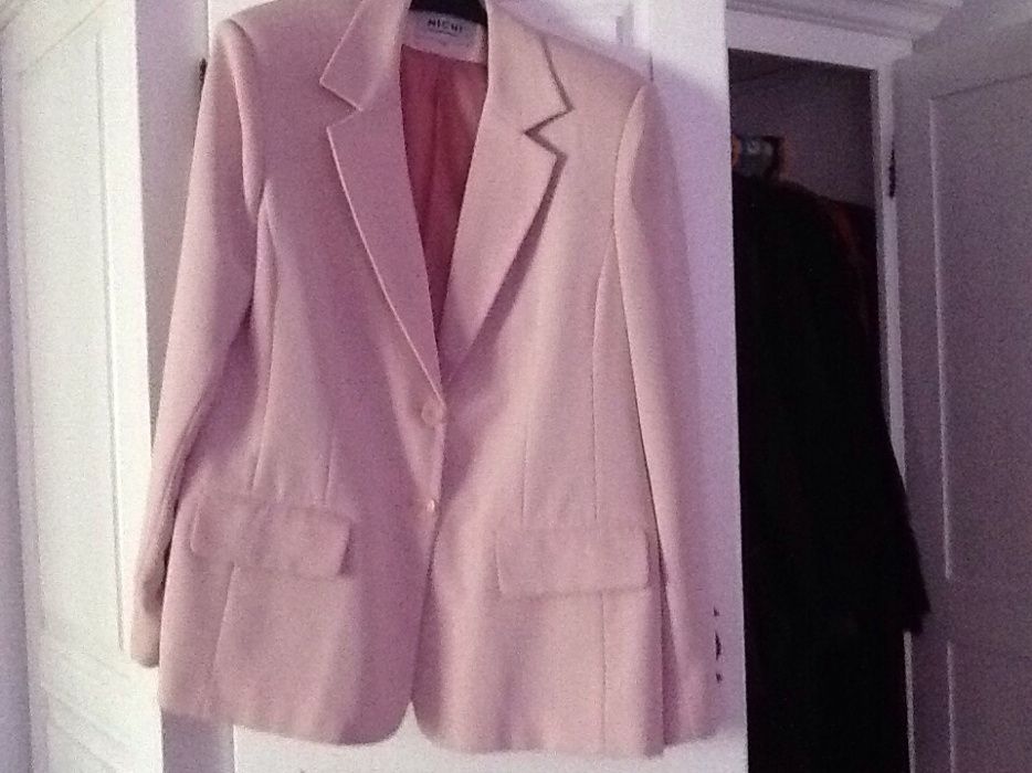 Sacou roz nisipiu mărimea 48 Nicki